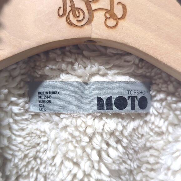 Topshop Moto Black Denim Jacket Sherpa Lined Embroidered Roses Women's Size 6 - Picture 4 of 8